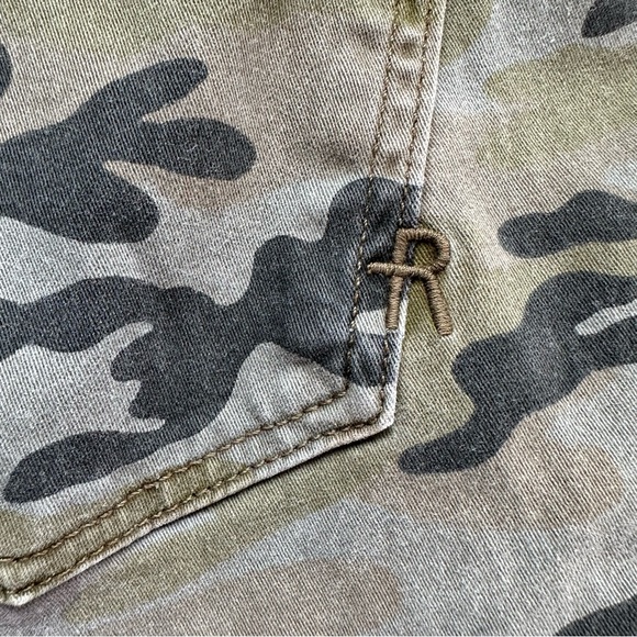 Rich & Skinny Camo Legacy Stretch Jeans Camouflage Size 27 - Picture 9 of 10